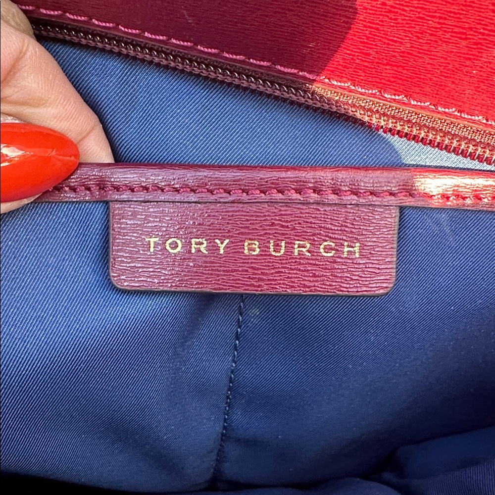 Tory Burch Robinson Tote Bag - Picture 8 of 10